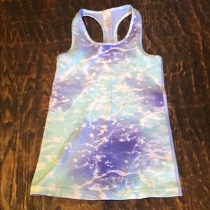 Athletic tank top